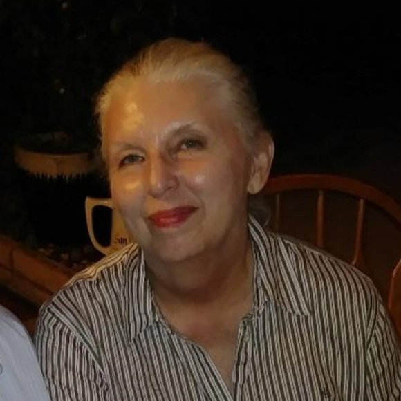 Meet your Posher, Cheryl - Picture 1 of 2